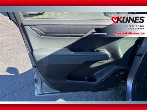 New 2026 GMC Acadia AT4 w/ LPO, Floor Liner Package image 12