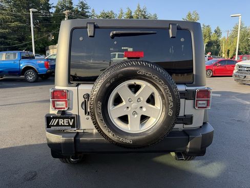 Used 2016 Jeep Wrangler Unlimited Sport w/ Power Convenience Group image 6