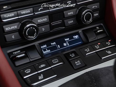 Used 2016 Porsche Boxster Spyder image 29