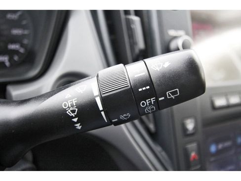 Used 2024 Subaru Crosstrek 2.0i AWD/4WD image 18