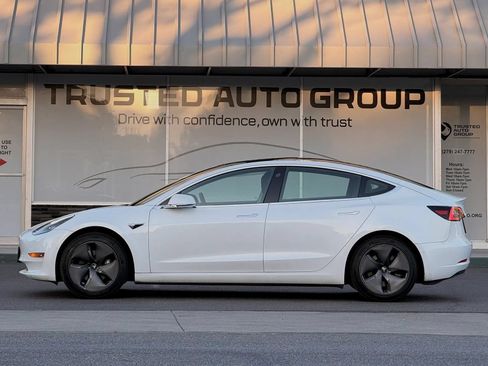 Used 2019 Tesla Model 3 Standard Range Plus RWD image 5
