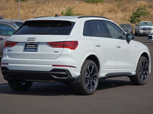 New 2025 Audi Q3 2.0T Premium Plus image 3