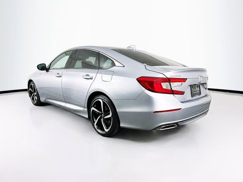 Used 2018 Honda Accord Sport image 5