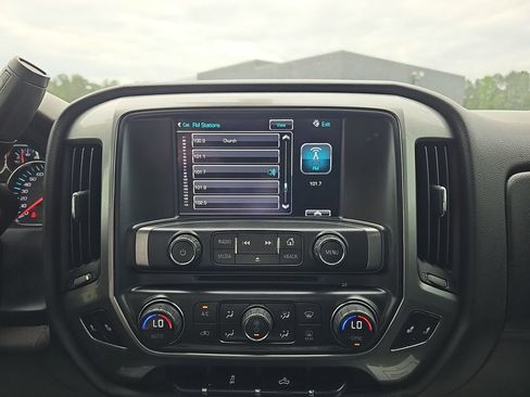 Used 2015 Chevrolet Silverado 1500 LT w/ All Star Edition AWD/4WD image 26