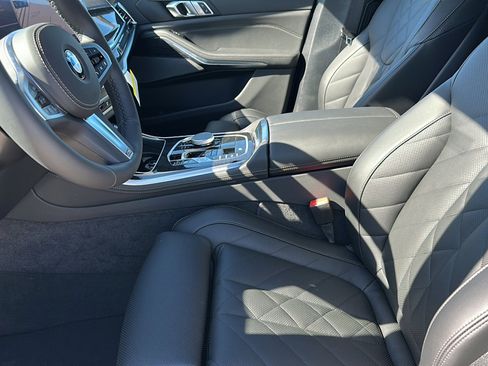 New 2026 BMW X5 xDrive40i w/ M Sport Package image 10