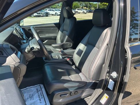 Used 2023 Honda Odyssey Sport image 9