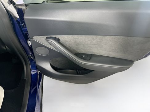 Used 2023 Tesla Model Y Long Range image 28