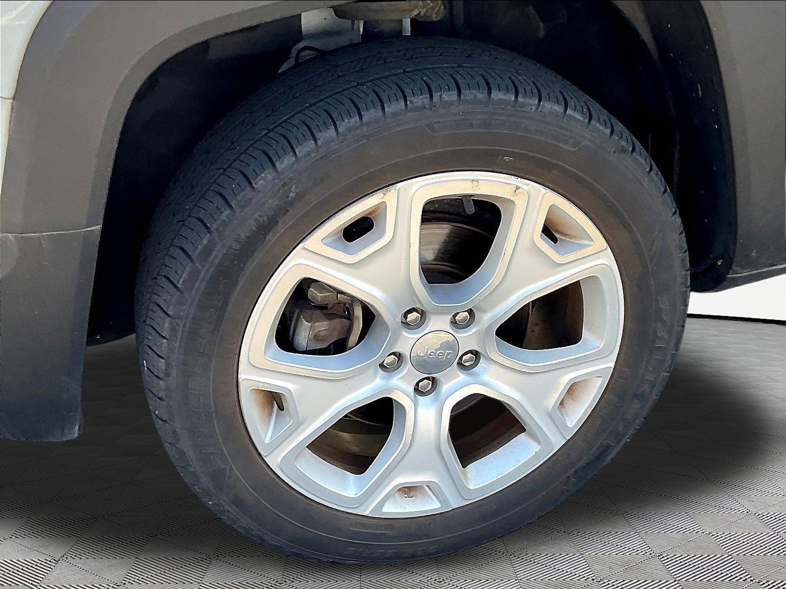 Used 2016 Jeep Renegade Limited AWD/4WD image 33