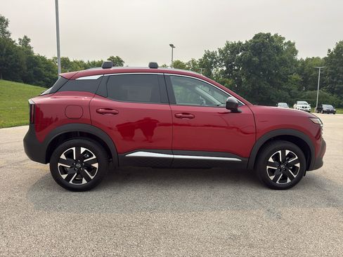 New 2026 Nissan Kicks SV w/ Interior Electronics Package AWD/4WD image 4