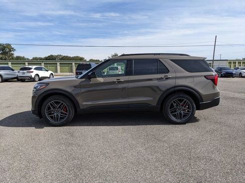 New 2026 Ford Explorer ST image 7