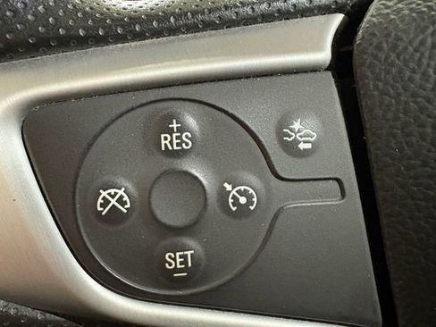 Used 2022 GMC Terrain SLE w/ Driver Convenience Package image 15