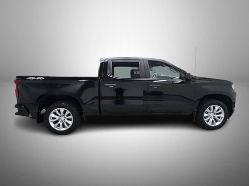 Used 2021 Chevrolet Silverado 1500 Custom w/ LPO, Dark Essentials Package AWD/4WD image 4