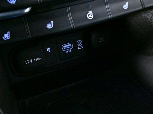 Used 2020 Hyundai Santa Fe Limited image 18