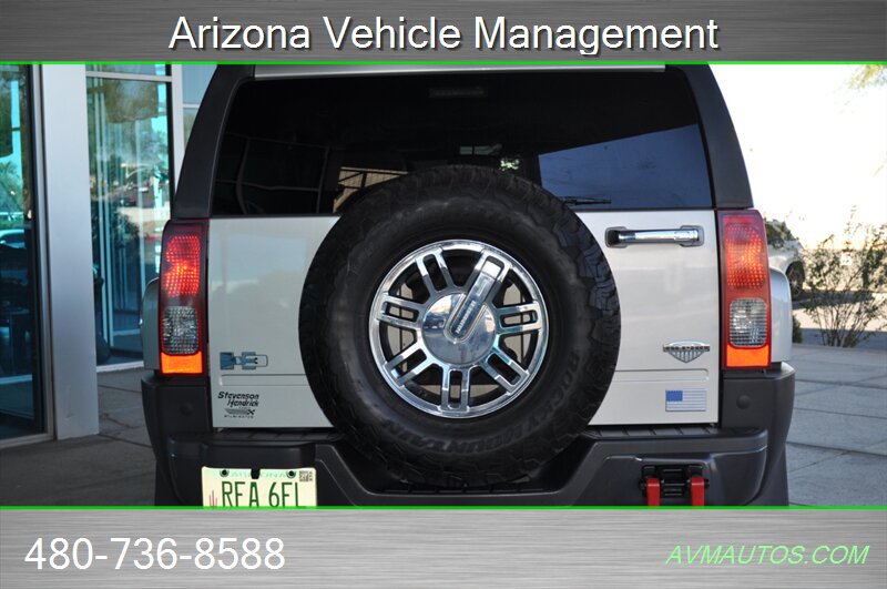 Used 2008 HUMMER H3 Alpha AWD/4WD image 10