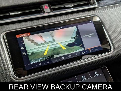 Used 2018 Land Rover Range Rover Velar S image 37