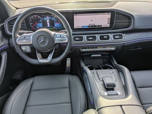 Used 2023 Mercedes-Benz GLS 450 4MATIC image 32