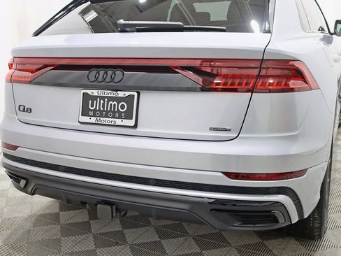 Used 2021 Audi Q8 Prestige w/ Prestige Package image 12