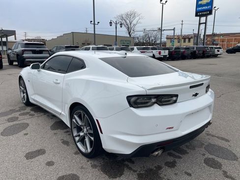 Used 2021 Chevrolet Camaro LT w/ RS Package image 12