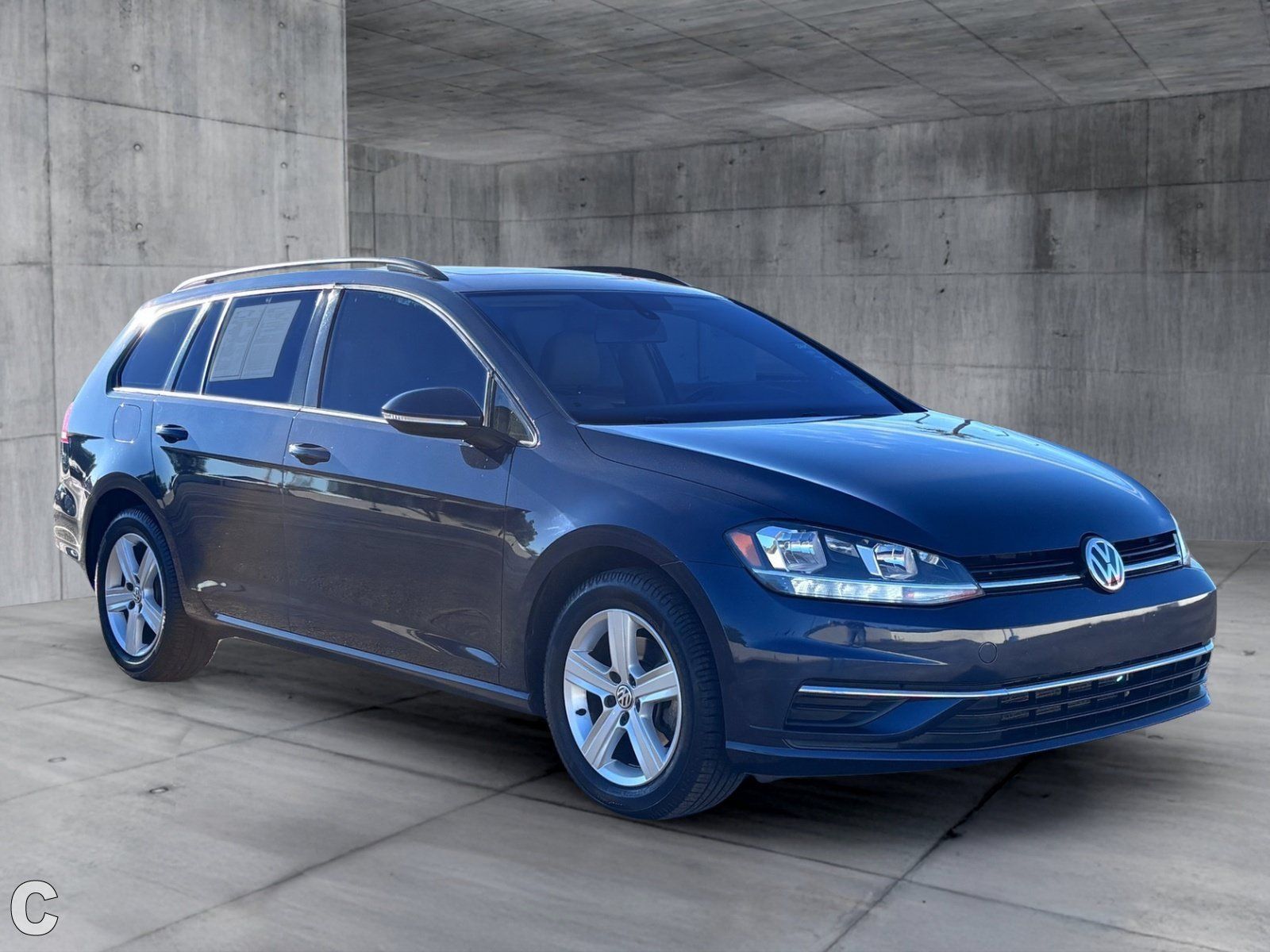 Used 2018 Volkswagen Golf SE FWD image 9
