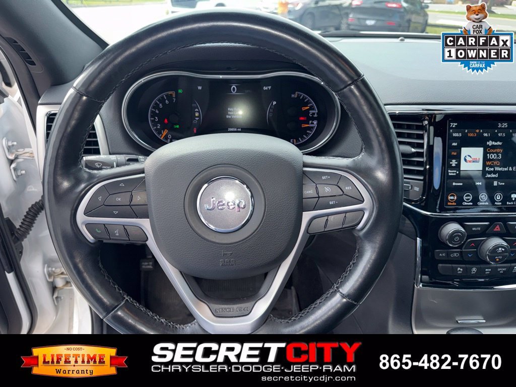 Used 2022 Jeep Grand Cherokee Laredo X AWD/4WD image 38