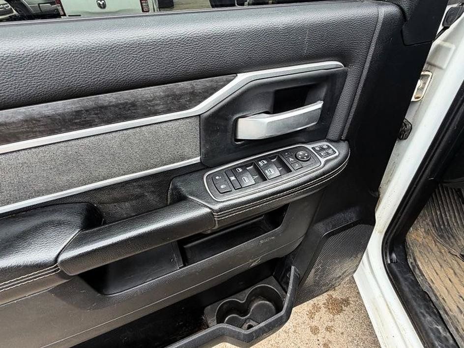Used 2023 RAM 3500 Big Horn w/ Level 1 Equipment Group AWD/4WD image 10