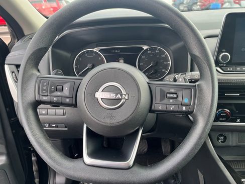 Used 2024 Nissan Rogue SV FWD image 19