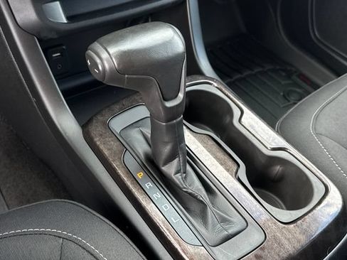 Used 2018 GMC Canyon SLE w/ SLE Convenience Package AWD/4WD image 16