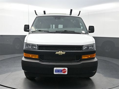 Used 2020 Chevrolet Express 2500 w/ Driver Convenience Package image 34