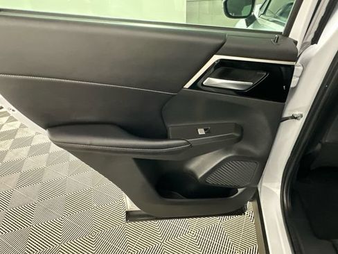 Used 2022 Mitsubishi Outlander SE AWD/4WD image 22