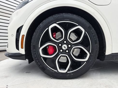 Used 2022 Ford Mustang Mach-E GT image 16