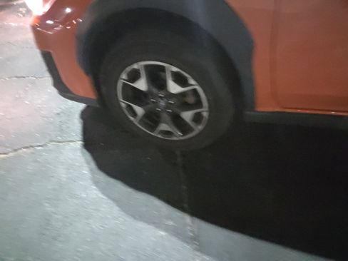 Used 2019 Subaru Crosstrek 2.0i Premium image 14