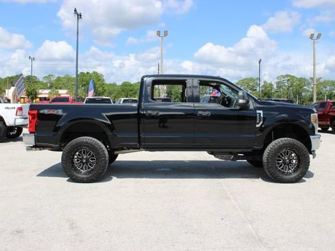 Used 2018 Ford F250 XLT AWD/4WD image 12