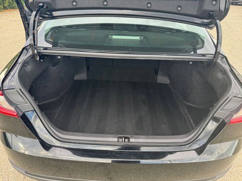 Used 2025 Toyota Camry LE image 31
