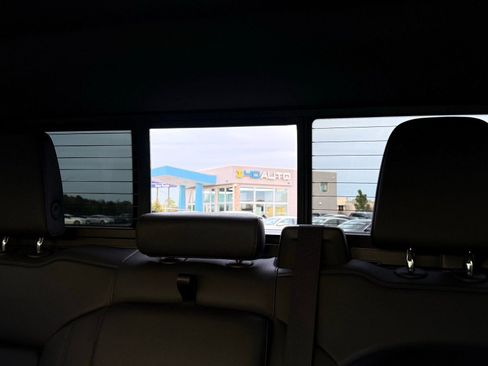 Used 2022 GMC Sierra 1500 SLT w/ SLT Convenience Package image 62