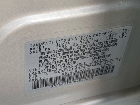 Used 2017 Nissan Sentra S image 30