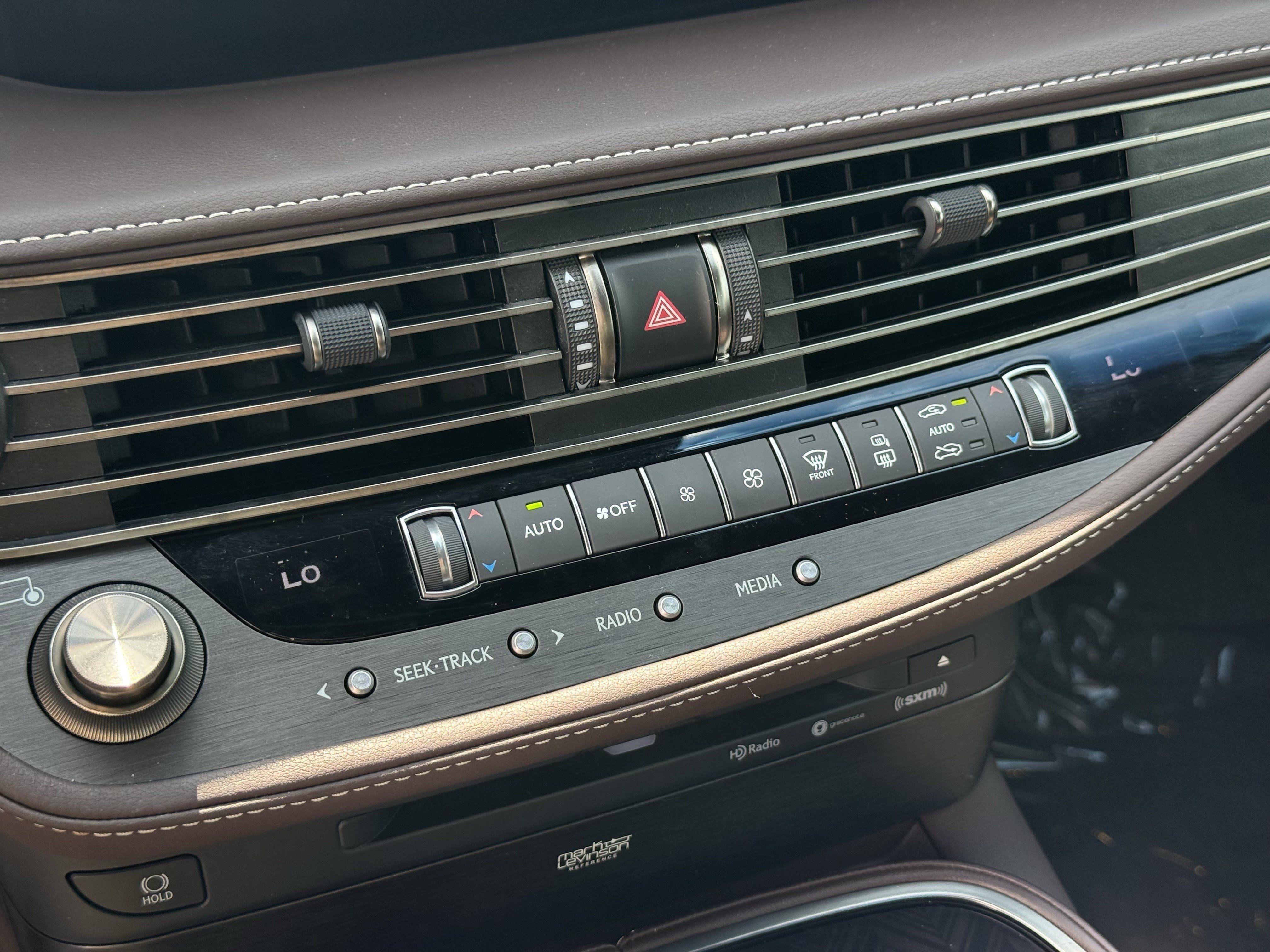 Used 2020 Lexus LS 500 w/ Interior Upgrade Package RWD image 22