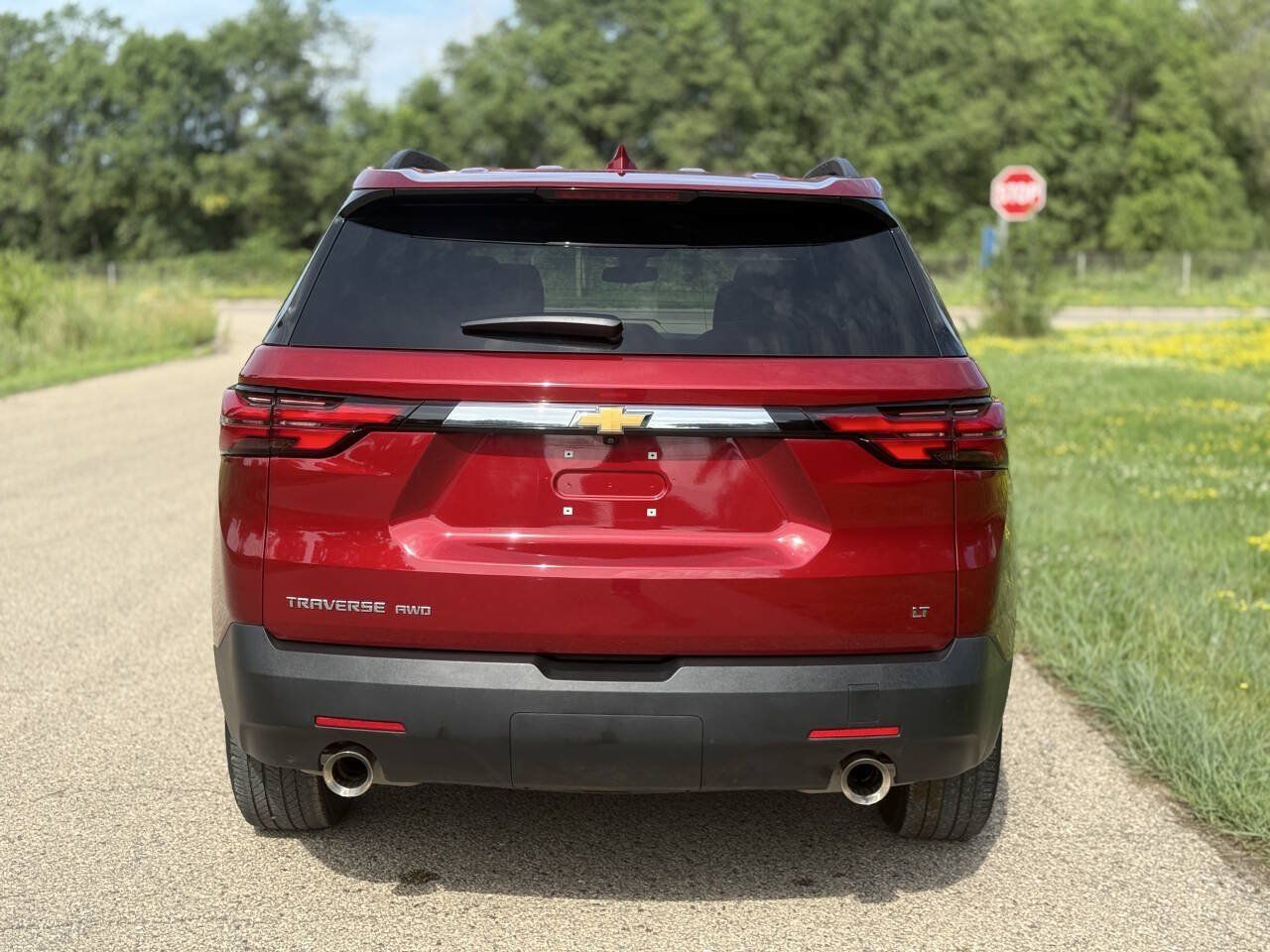 Used 2023 Chevrolet Traverse LT AWD/4WD image 6