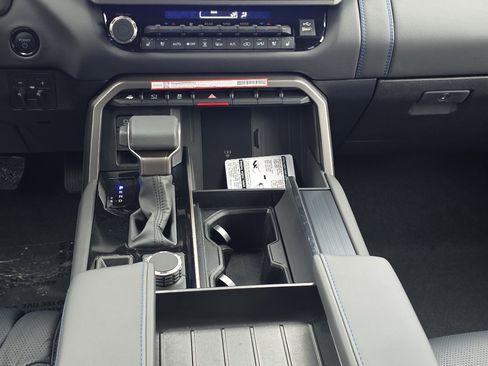 New 2026 Toyota Sequoia Platinum image 28