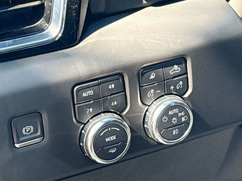 Used 2024 GMC Sierra 1500 Denali w/ Denali Reserve Package AWD/4WD image 10
