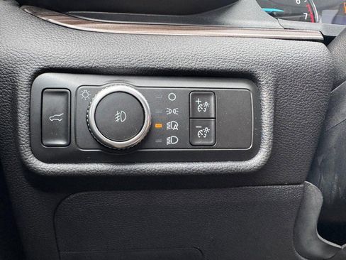 Used 2021 Ford Explorer Limited w/ Equipment Group 301A image 22