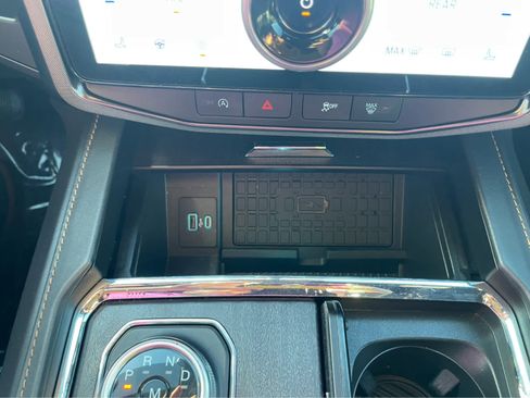 Used 2023 Ford Expedition Platinum image 27