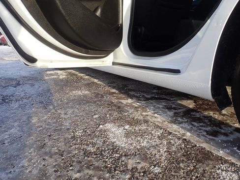 Used 2017 Chevrolet Malibu LS image 14