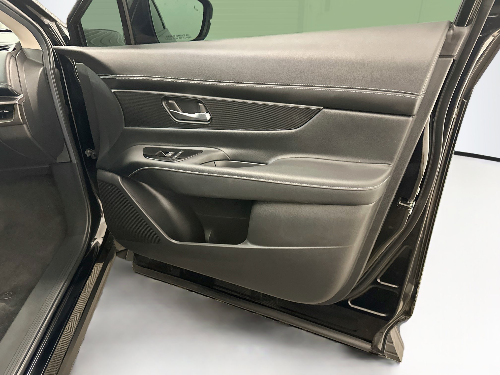 Used 2025 Nissan Murano SV AWD/4WD image 33