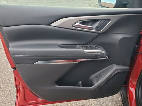 New 2026 Chevrolet Traverse LT w/ Sun and Wheel Package image 9