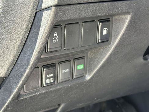 Used 2018 Nissan Rogue S w/ S Value Package AWD/4WD image 37