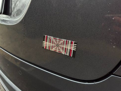 Used 2023 Tesla Model X Plaid image 9