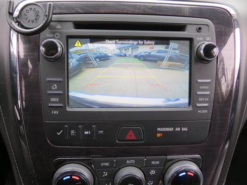 Used 2016 Buick Enclave Leather image 17