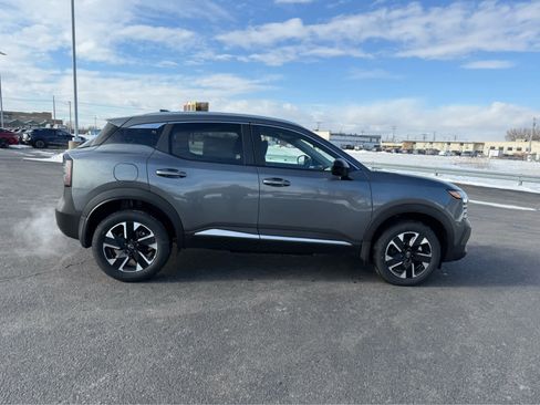 New 2026 Nissan Kicks SV w/ SV Premium Package AWD/4WD image 9
