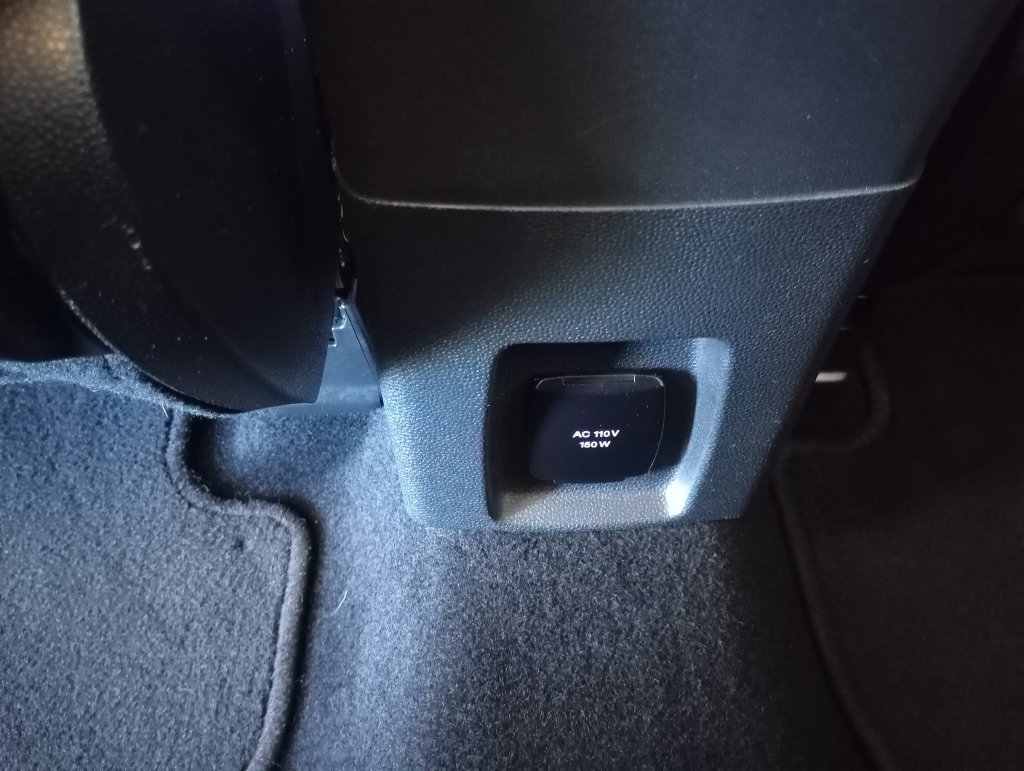 Used 2021 Ford EcoSport Titanium FWD image 28