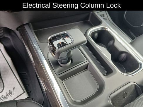 Used 2024 Chevrolet Silverado 1500 LTZ w/ LTZ Convenience Package II image 29